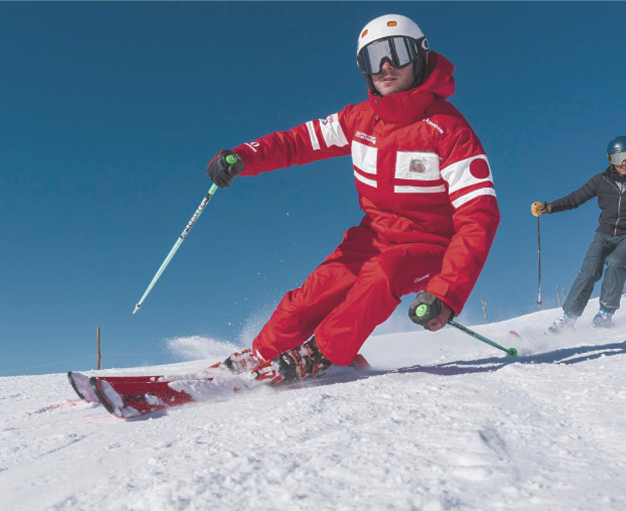 Moniteur de ski en action